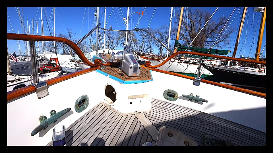 How to Replace an Old Anchor Windlass with a New One - Onne wan der Wal